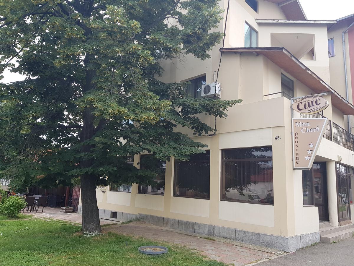 Mon Cheri Drobeta Turnu Severin Buitenkant foto